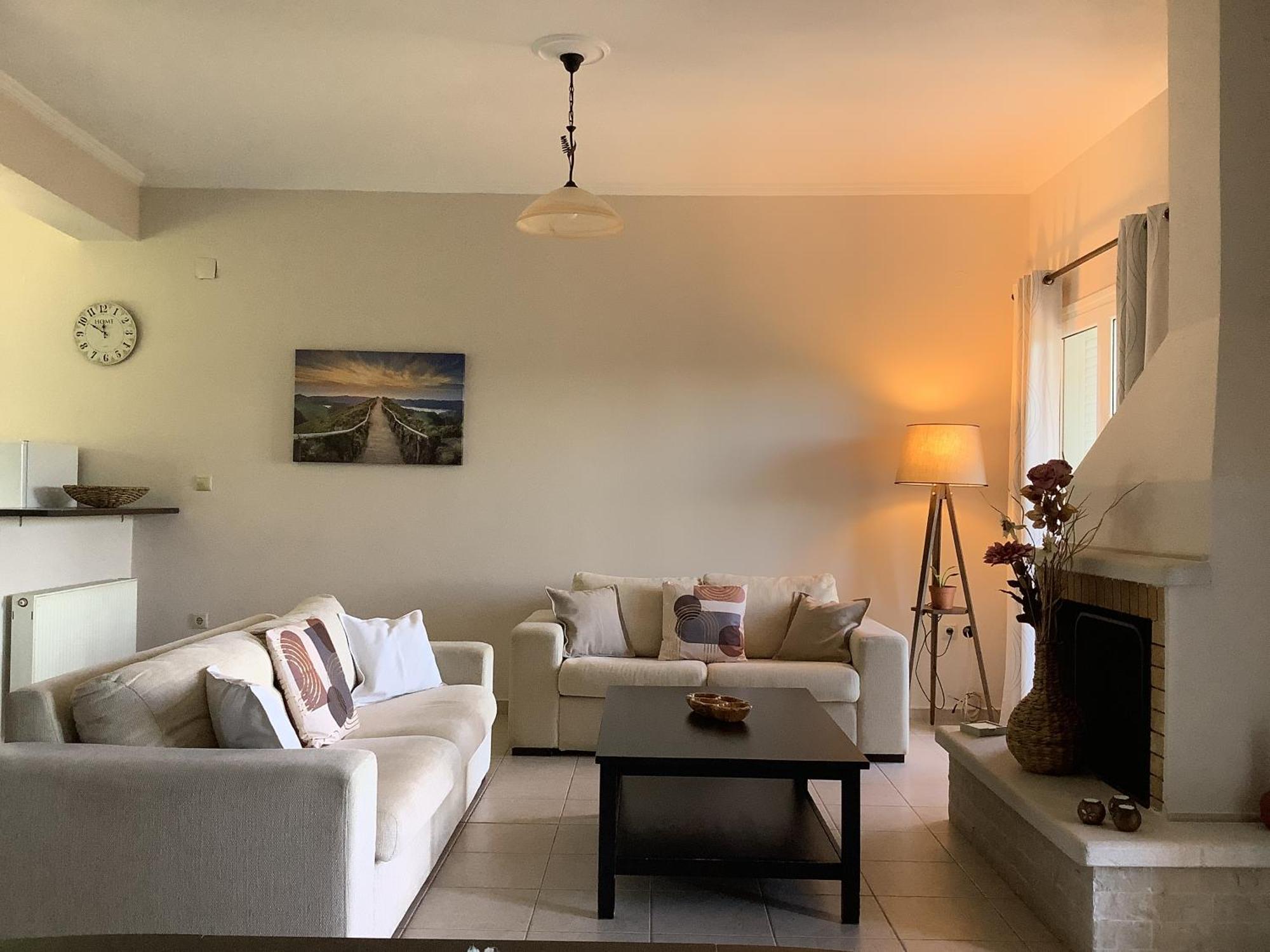 Villa Sunrise Apartment Gouvia Ngoại thất bức ảnh