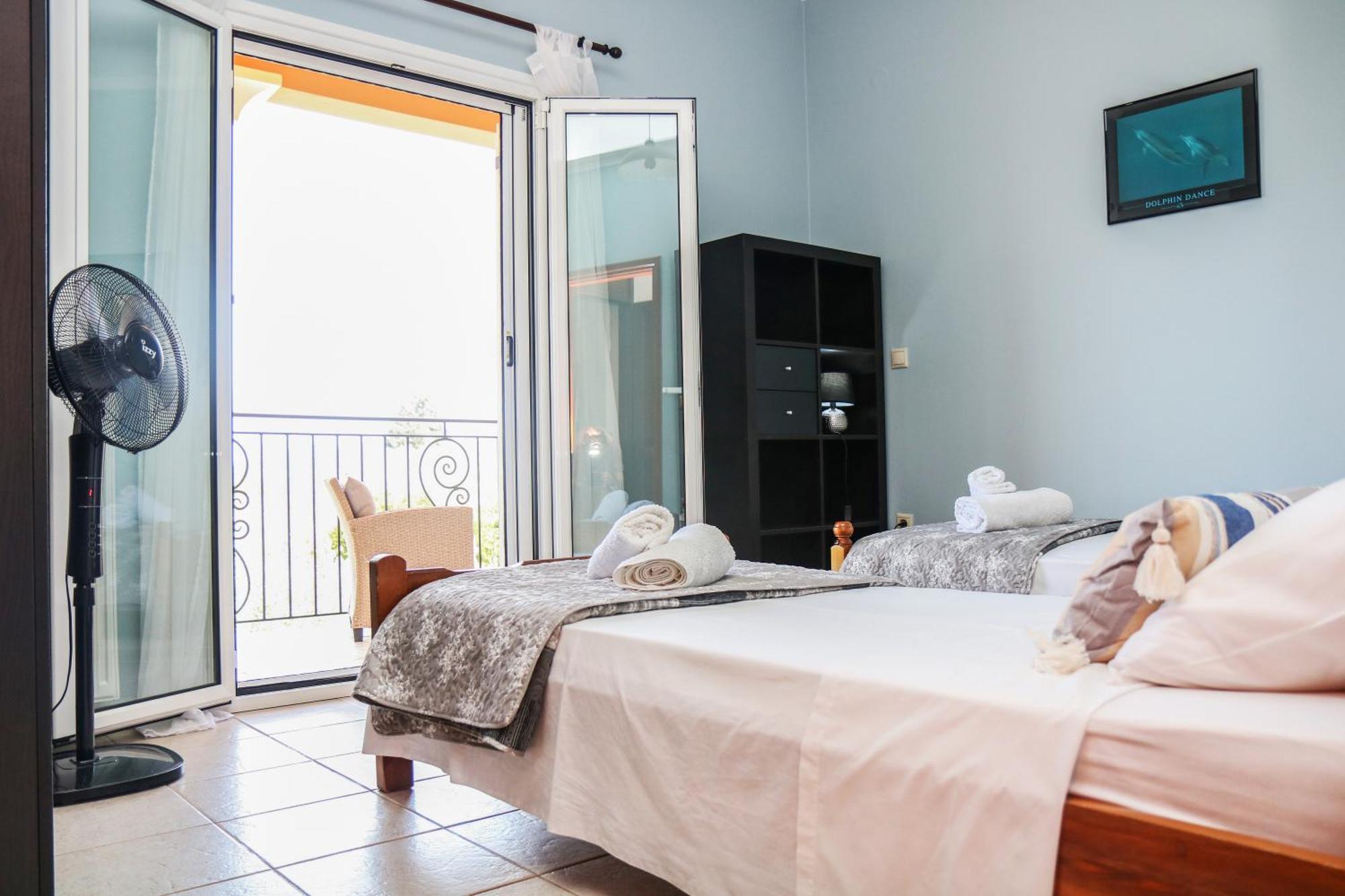 Villa Sunrise Apartment Gouvia Ngoại thất bức ảnh