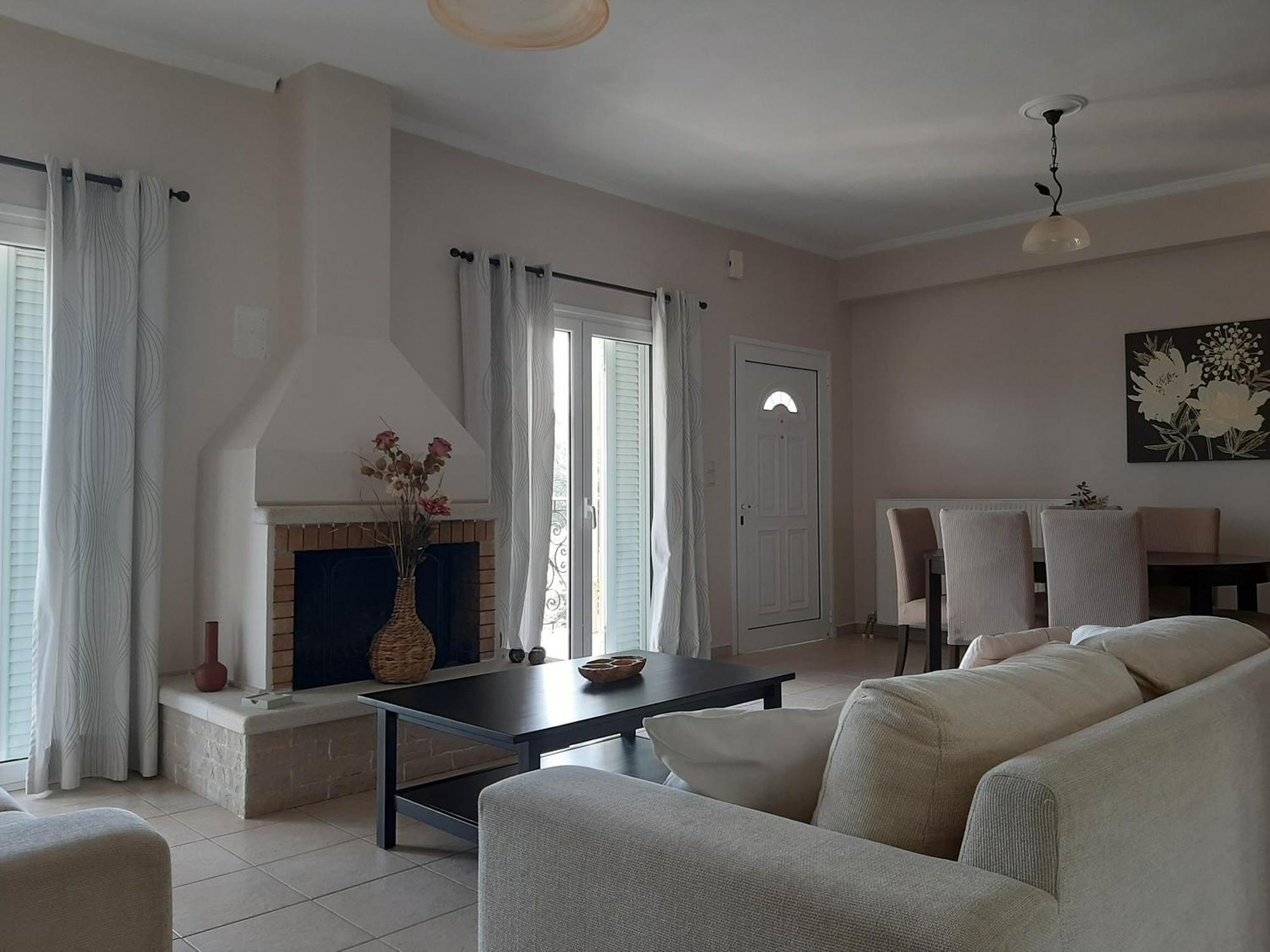 Villa Sunrise Apartment Gouvia Ngoại thất bức ảnh